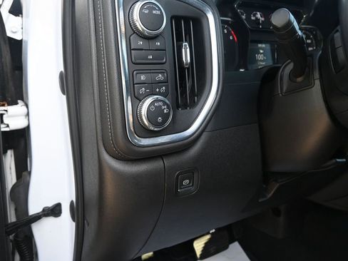 Used 2022 GMC Sierra 2500 SLE w/ SLE Convenience Package image 32