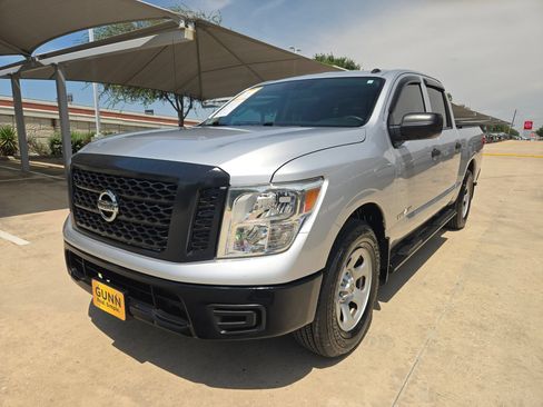 Used 2019 Nissan Titan S w/ S Utility Package RWD image 7