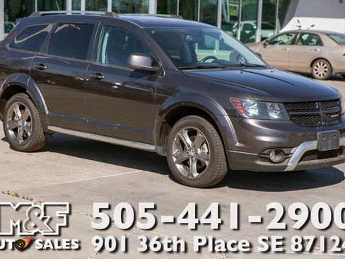 Used 2017 Dodge Journey Crossroad FWD image 1