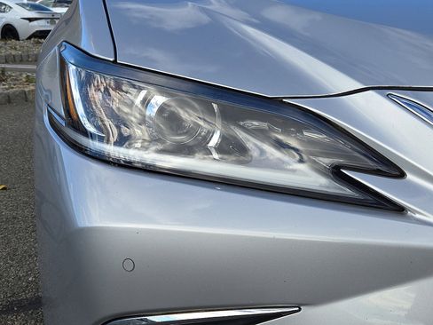 Certified 2019 Lexus ES 350 image 10