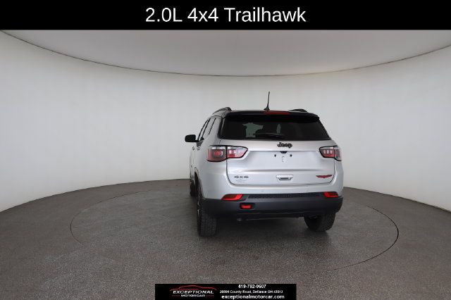 Used 2025 Jeep Compass Trailhawk AWD/4WD image 15