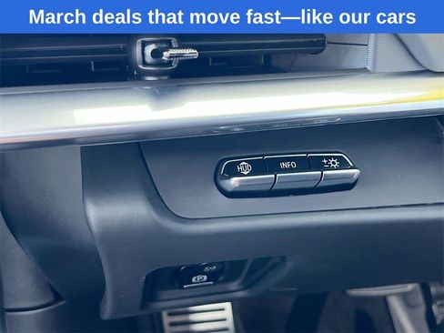 New 2025 Chevrolet Corvette E-Ray image 18