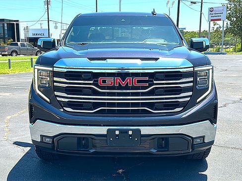 Used 2023 GMC Sierra 1500 SLT AWD/4WD image 11
