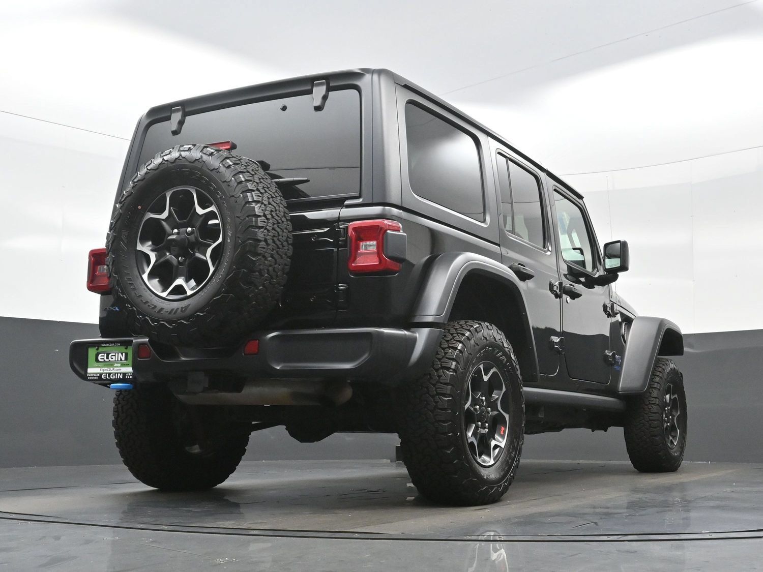 Used 2021 Jeep Wrangler Unlimited Rubicon 4xe w/ Cold Weather Group AWD/4WD image 31