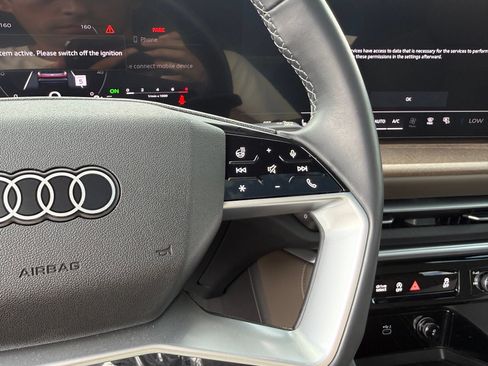 Used 2025 Audi Q5 Prestige AWD/4WD image 17