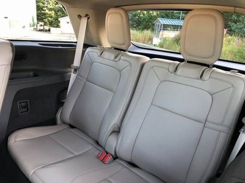 Used 2023 Lincoln Aviator Reserve w/ Elements Package Plus image 20