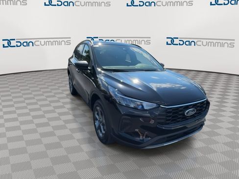 New 2026 Ford Escape ST-Line w/ Tech Pack #1 AWD/4WD image 2
