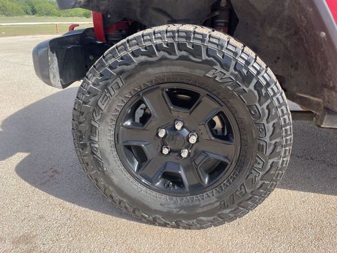 Used 2021 Jeep Gladiator Mojave AWD/4WD image 36