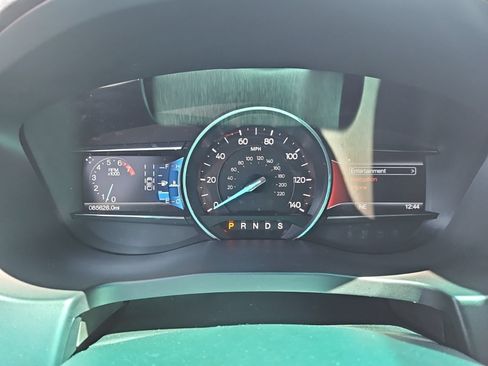 Used 2016 Ford Explorer Limited w/ Equipment Group 301A AWD/4WD image 32