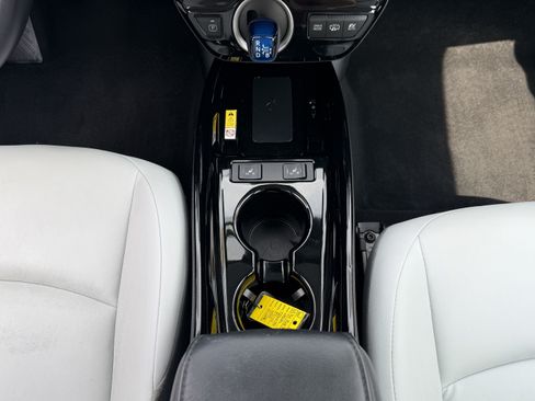 Used 2021 Toyota Prius Prime XLE FWD image 20