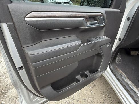 Used 2022 Chevrolet Silverado 1500 LTZ w/ LTZ Premium Package AWD/4WD image 14