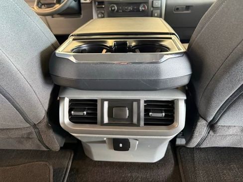 Used 2021 Ford F150 XLT image 23