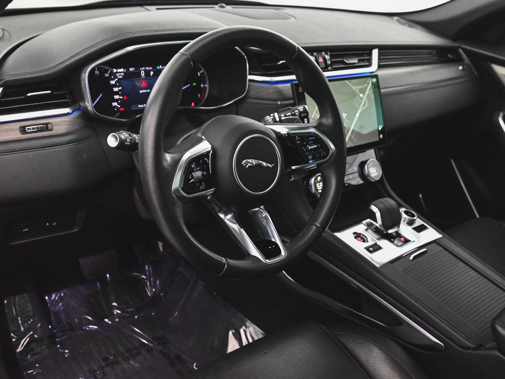 Used 2023 Jaguar F-PACE S AWD/4WD image 16