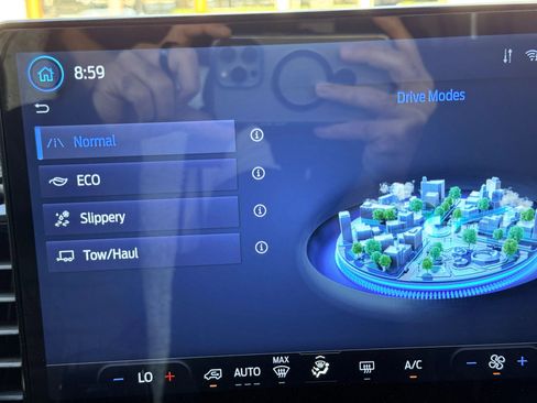 Used 2023 Ford Transit 350 XLT image 23