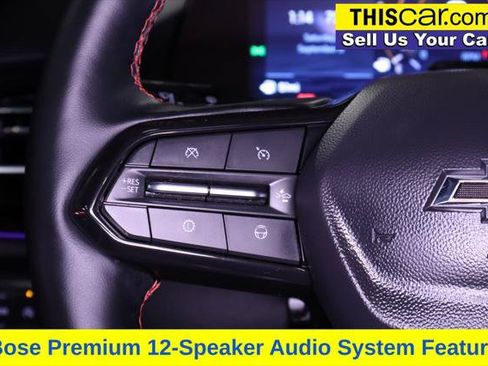 Used 2025 Chevrolet Traverse RS w/ LPO, Cargo Package FWD image 18