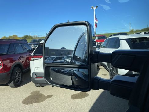 Used 2022 Ford F350 XLT w/ XLT Premium Package image 38