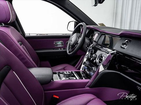 Used 2023 Rolls-Royce Cullinan w/ Cullinan Package AWD/4WD image 39