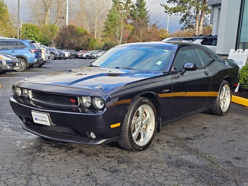 Used 2011 Dodge Challenger R/T image 3