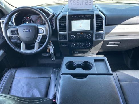 Used 2018 Ford F250 Lariat w/ Chrome Package image 34