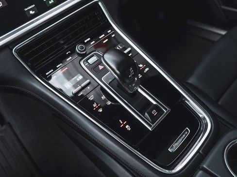 Used 2019 Porsche Panamera Turbo image 26
