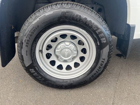 Used 2025 Chevrolet Colorado W/T image 42