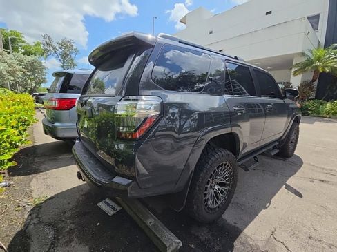 Used 2024 Toyota 4Runner TRD Off-Road AWD/4WD image 7