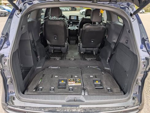 Used 2023 Toyota Sienna XSE w/ XSE Plus Package AWD/4WD image 13
