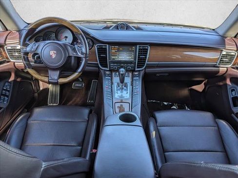 Used 2015 Porsche Panamera S image 15
