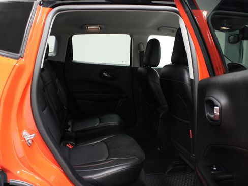 Used 2017 Jeep Compass Trailhawk w/ Leather Interior Group AWD/4WD image 15