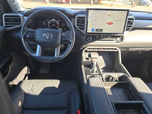 Used 2024 Toyota Tundra Limited image 19