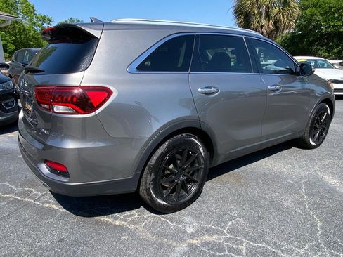 Used 2019 Kia Sorento EX image 7