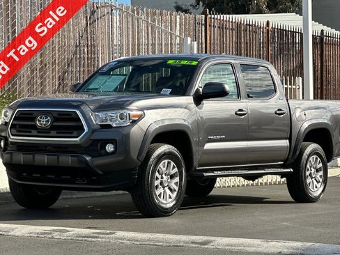 Used 2019 Toyota Tacoma SR5 image 8