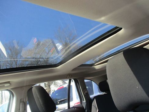 Used 2009 Ford Edge SEL image 14