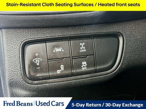Used 2019 Hyundai Santa Fe SEL AWD/4WD image 16