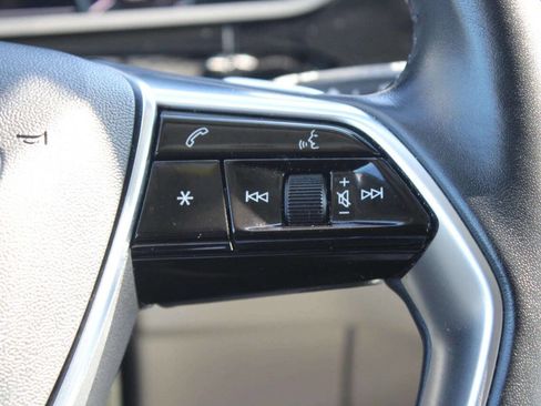 Used 2019 Audi e-tron Prestige image 20