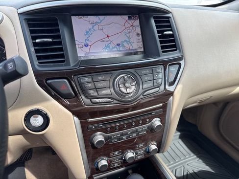Used 2013 Nissan Pathfinder Platinum w/ Platinum Premium Pkg AWD/4WD image 20