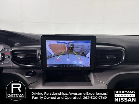 Used 2023 Ford Explorer XLT w/ Equipment Group 202A AWD/4WD image 9