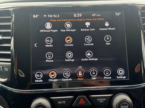 Used 2020 Jeep Grand Cherokee Overland AWD/4WD image 43