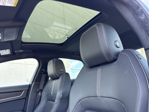Certified 2023 Jaguar XF R-Dynamic SE AWD/4WD image 22