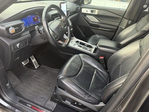 Used 2020 Ford Explorer ST w/ ST Street Pack image 10