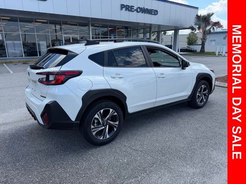 Used 2026 Subaru Crosstrek 2.0i Premium AWD/4WD image 3