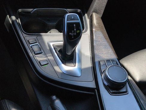 Used 2018 BMW 328d Sedan RWD image 26