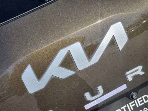 Used 2023 Kia Telluride S w/ S Sunroof Package image 8