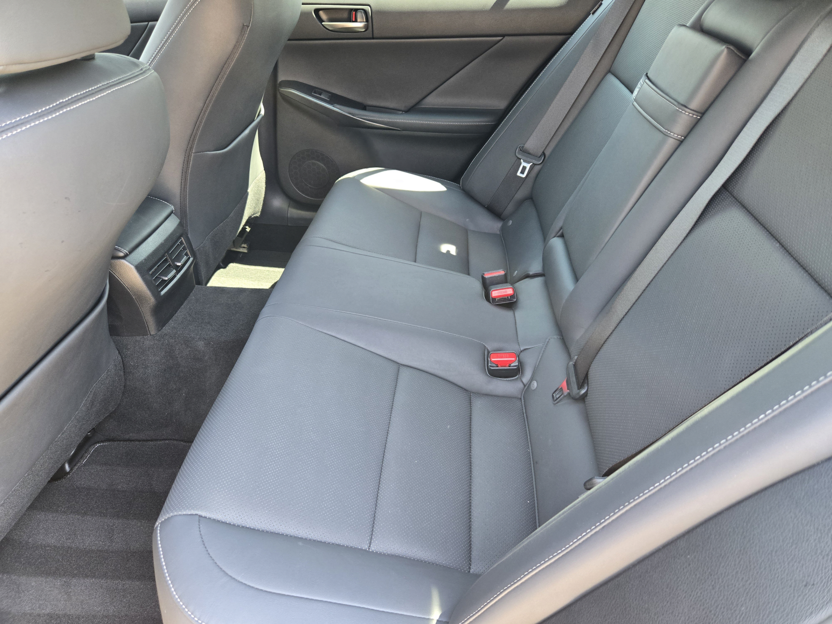 Used 2023 Lexus IS 300 w/ Premium Package RWD image 28