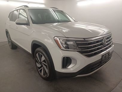 Used 2025 Volkswagen Atlas SE