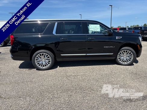 New 2026 GMC Yukon XL Denali w/ Denali Reserve Package AWD/4WD image 6