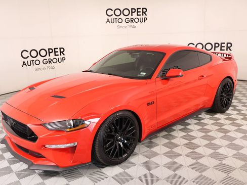 Used 2019 Ford Mustang GT Premium w/ GT Performance Package RWD image 11
