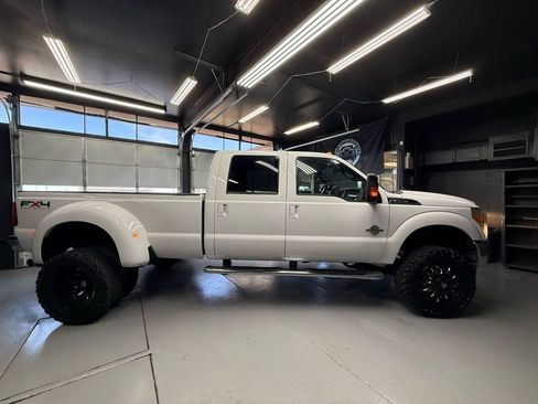 Used 2011 Ford F350 Lariat w/ Lariat Ultimate Pkg image 3