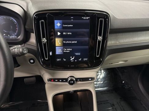 Used 2020 Volvo XC40 T5 Inscription w/ Protection Package Premier image 13