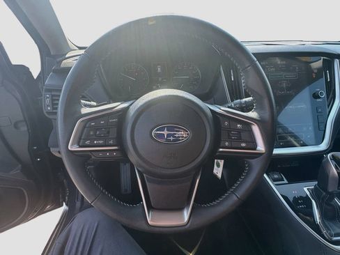 Certified 2025 Subaru Outback Premium AWD/4WD image 7